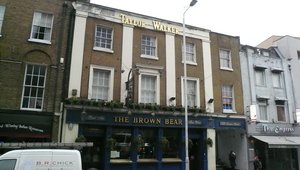 thumbnail of The Brown Bear, 139 Leman Street